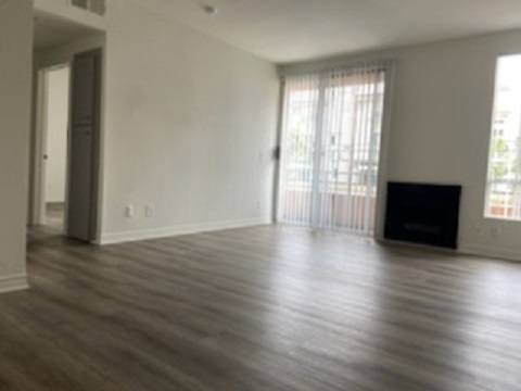 1210 N Las Palmas Ave Image 8