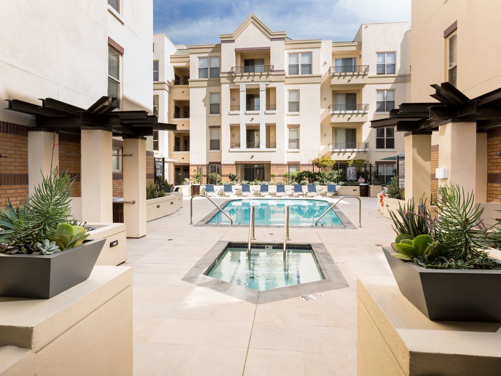 Avalon Pasadena Image 31