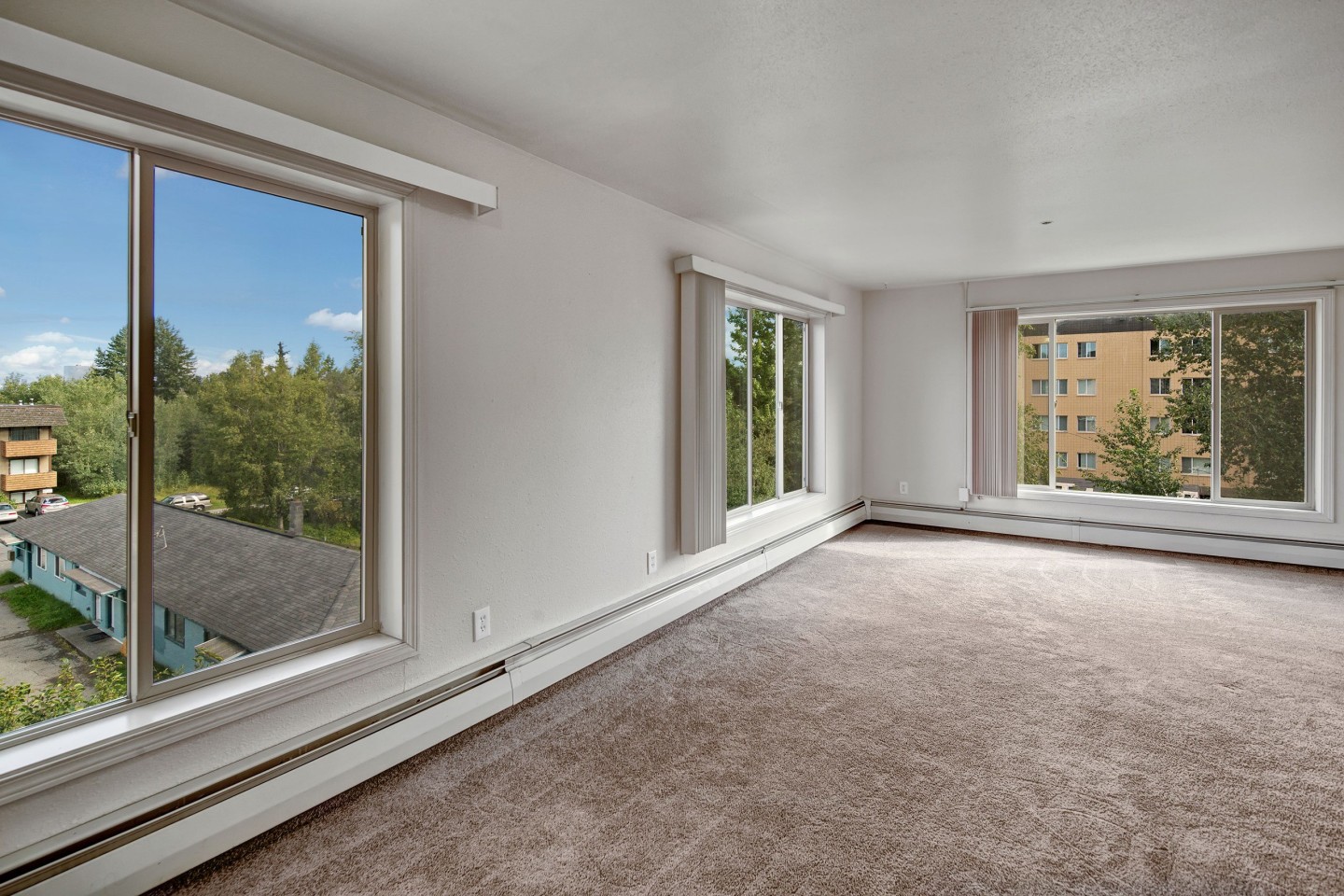 The Castle Apartment Homes Image 4