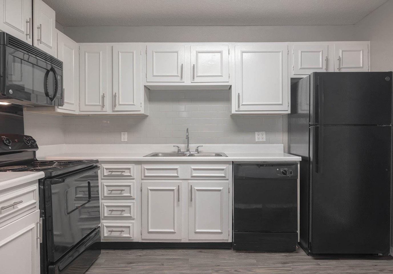 Riverview North Apartments Image 13
