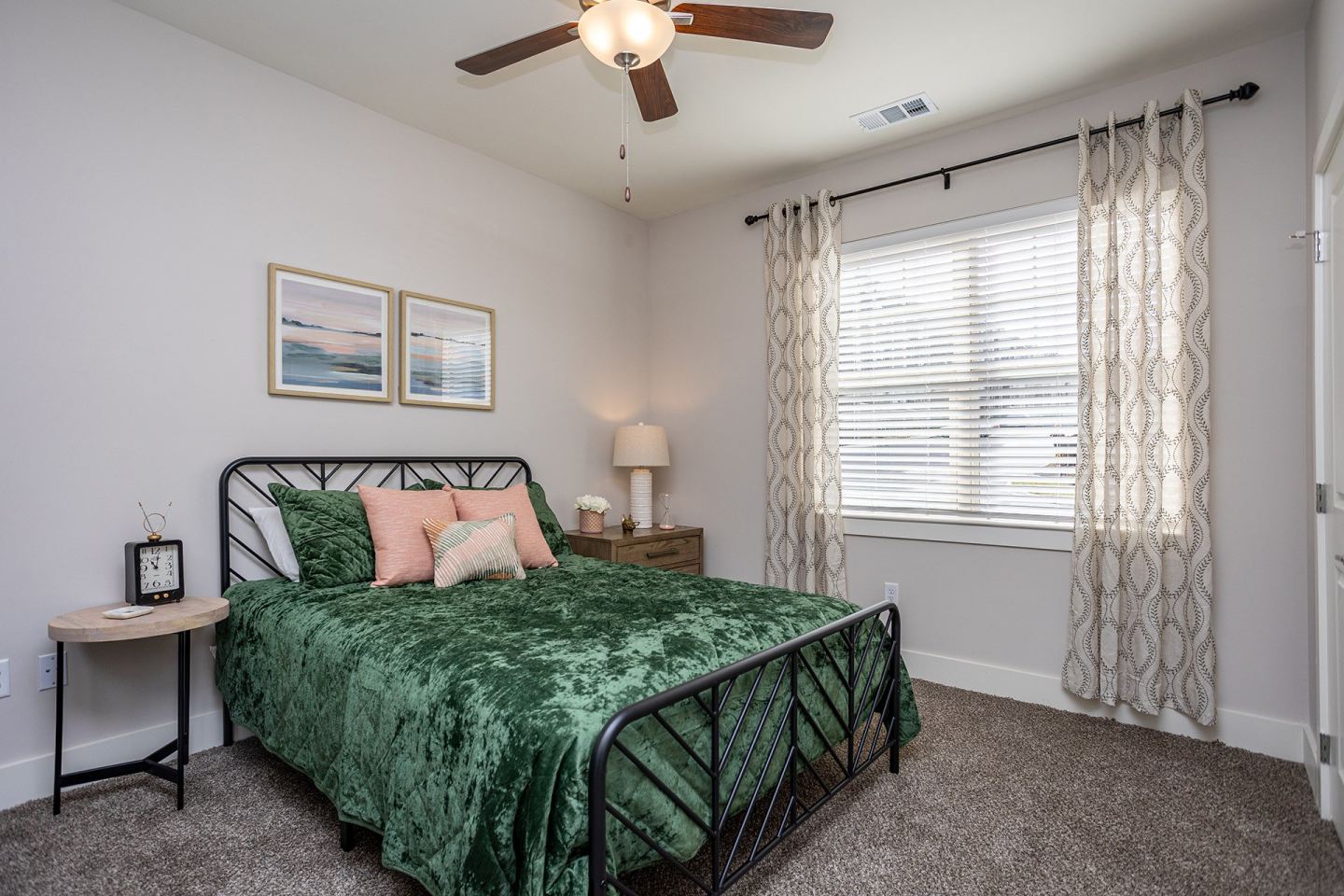 Farragut Junction Apartments Image 18