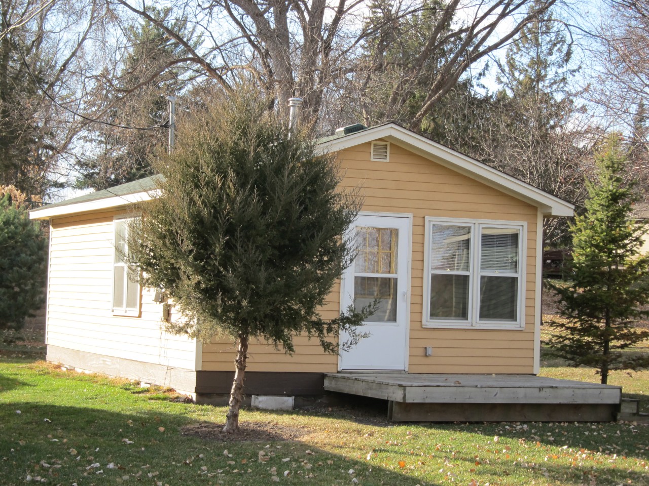 Medicine Lake Cottages Image 4