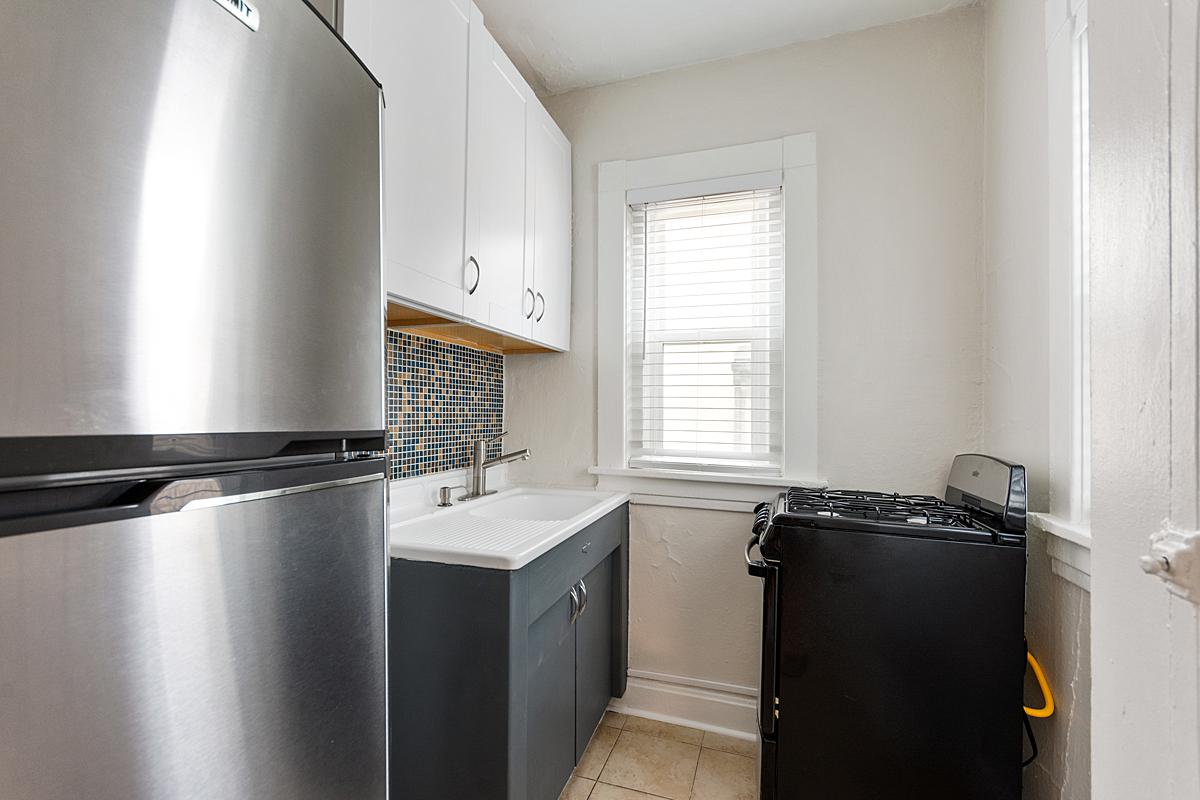 1651 Washington Image 3
