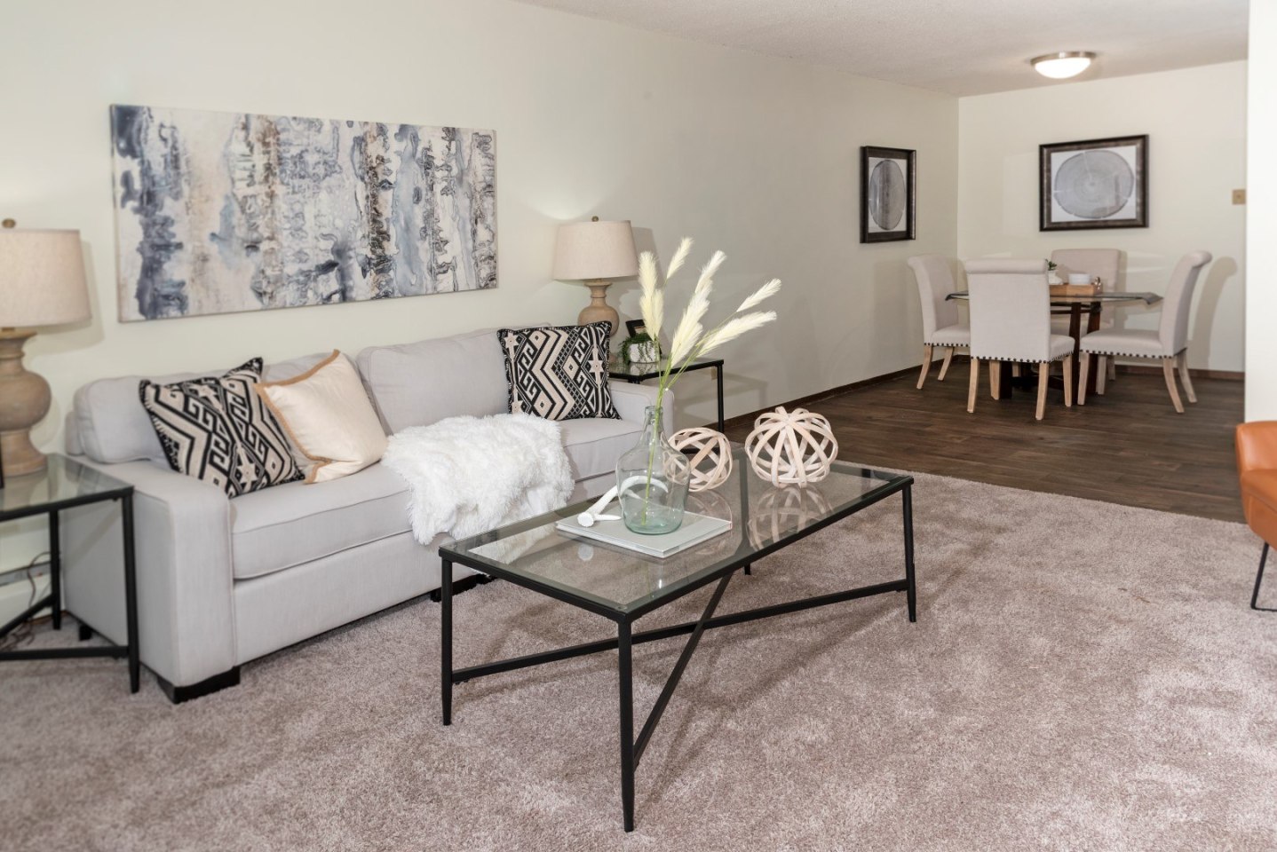 Burnsville Parkway Apartments Image 6