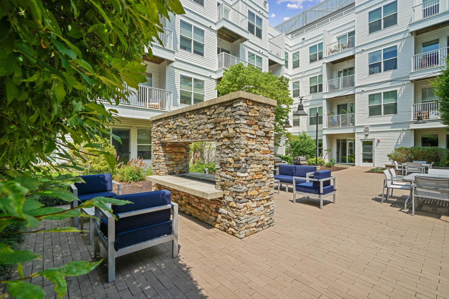 75 Tresser Image 20