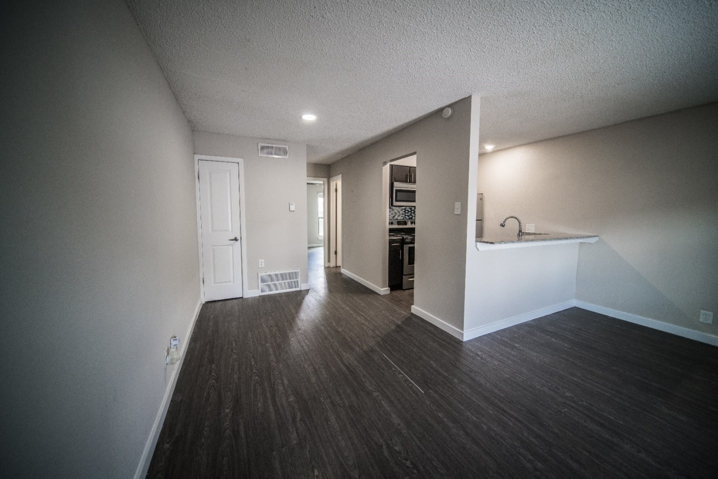 Mesh Apartments Image 15