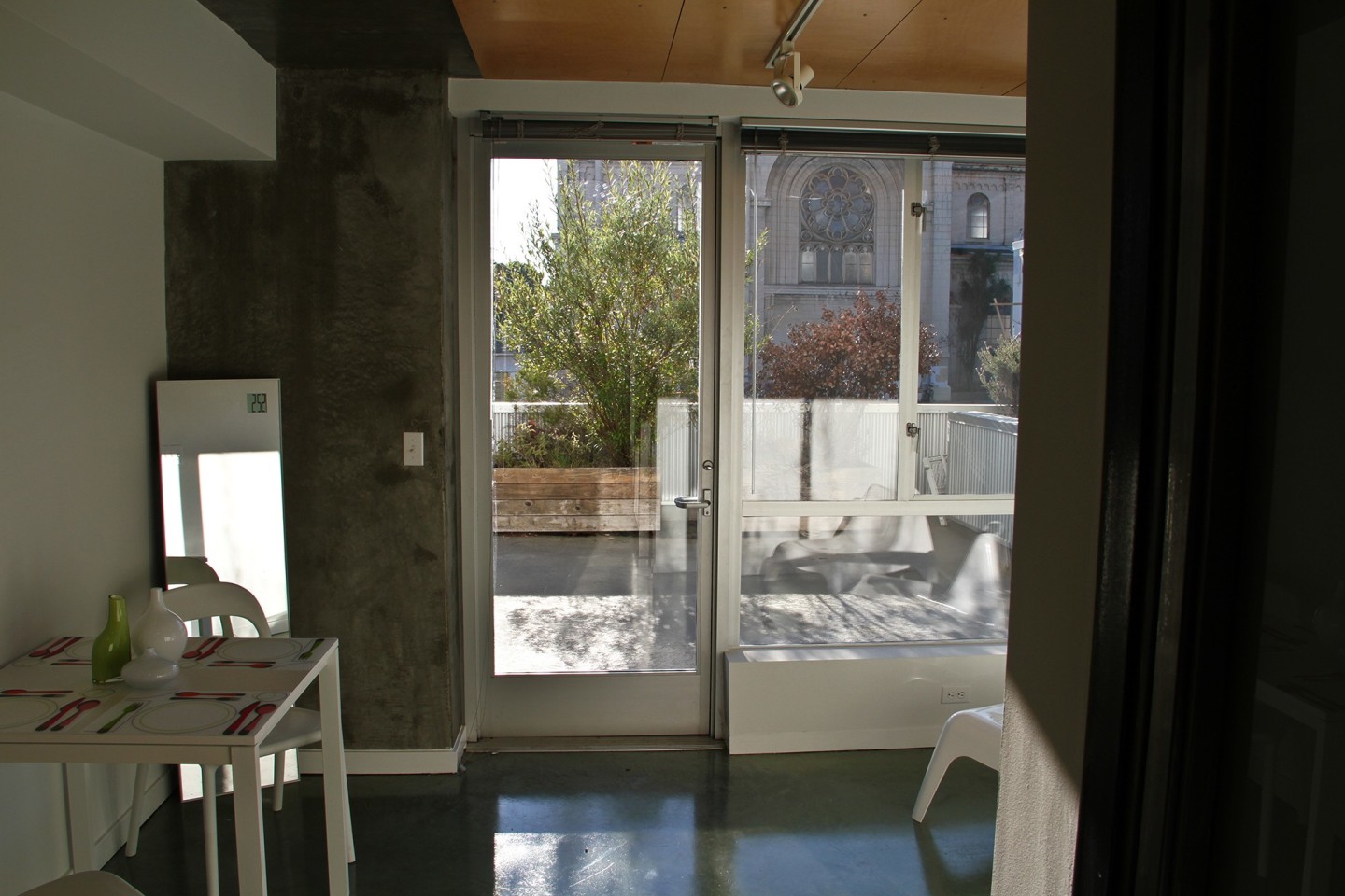 Glasdore Lofts Image 6