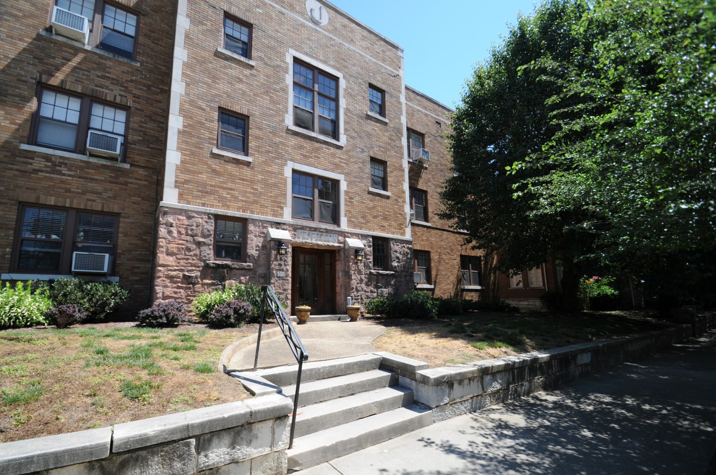 Lindsay 414 Image 14