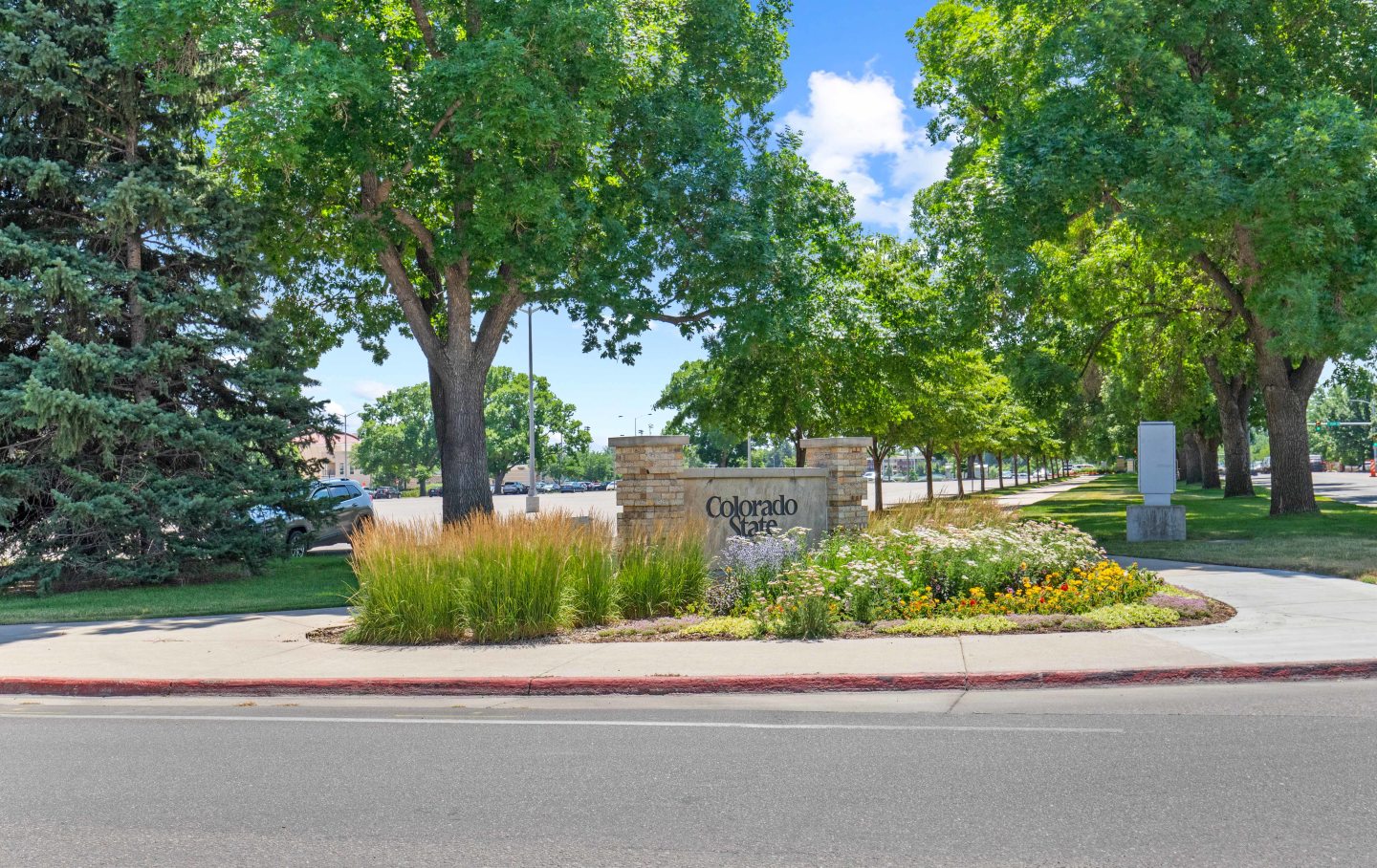 Eleven13 Apartments and Townhomes - Student Housing Image 34