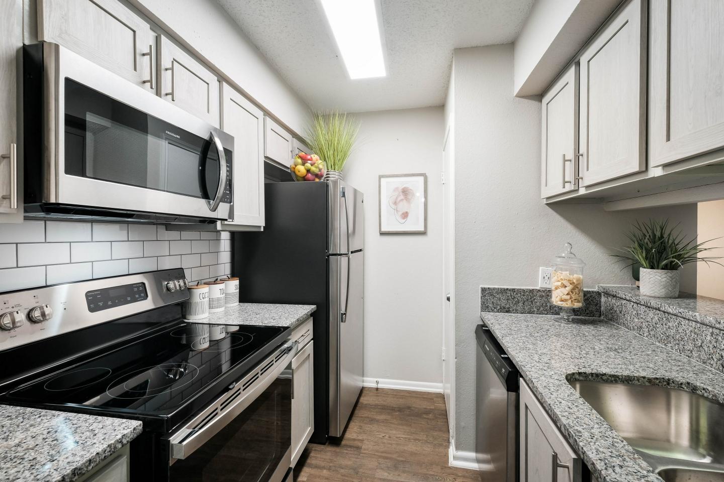 Seville Apartments Image 31