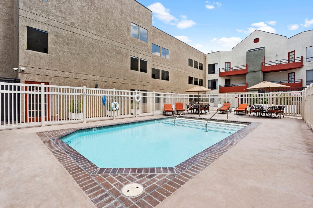 Woodland Trio Apartments Image 10