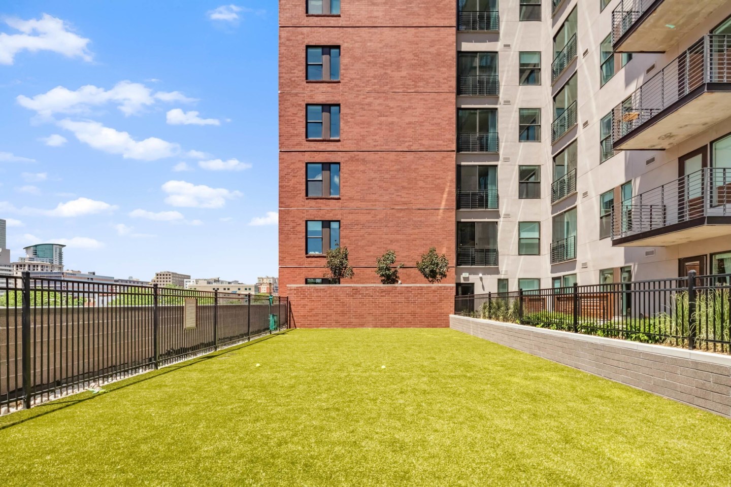 AMLI at Uptown Image 28