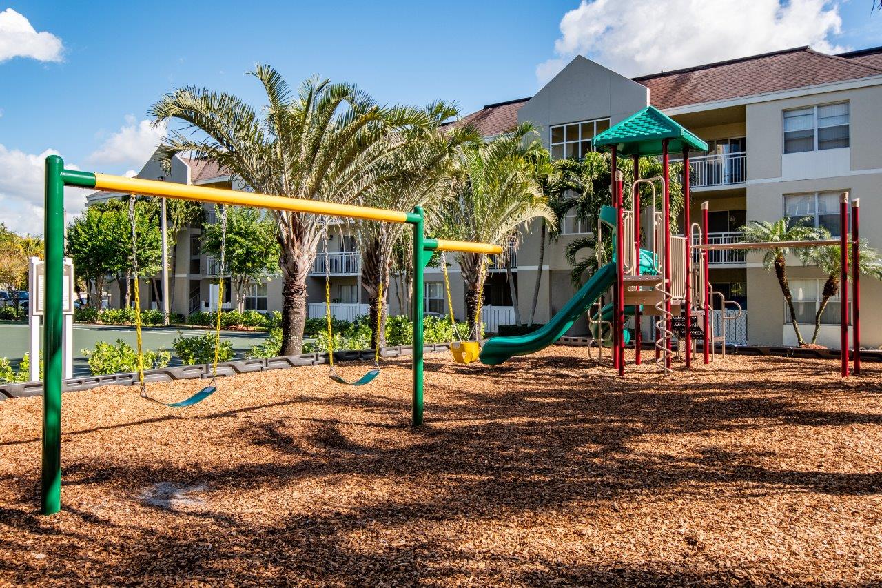 Legacy Palm Gardens Image 12
