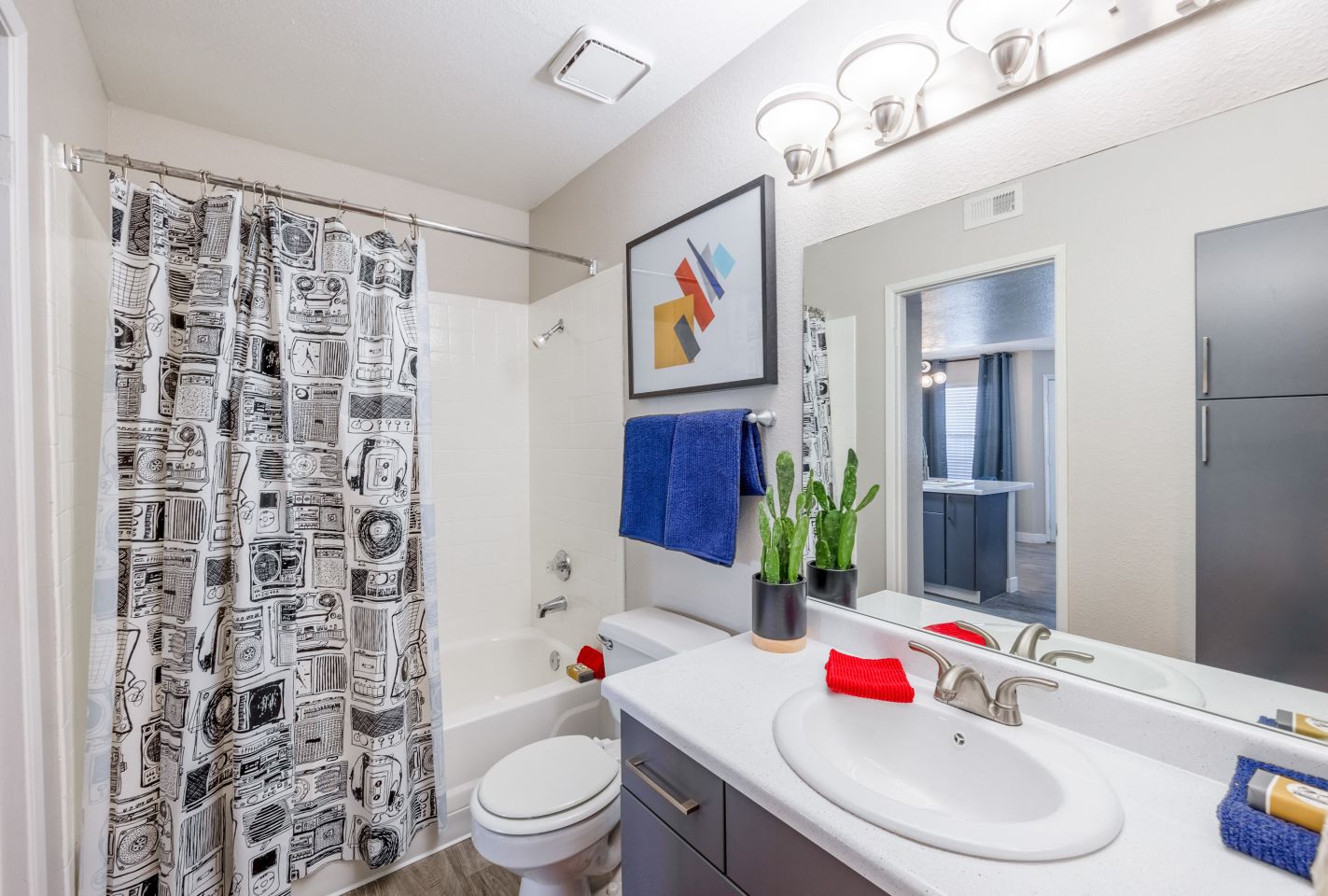 The Met Apartment Homes Image 8