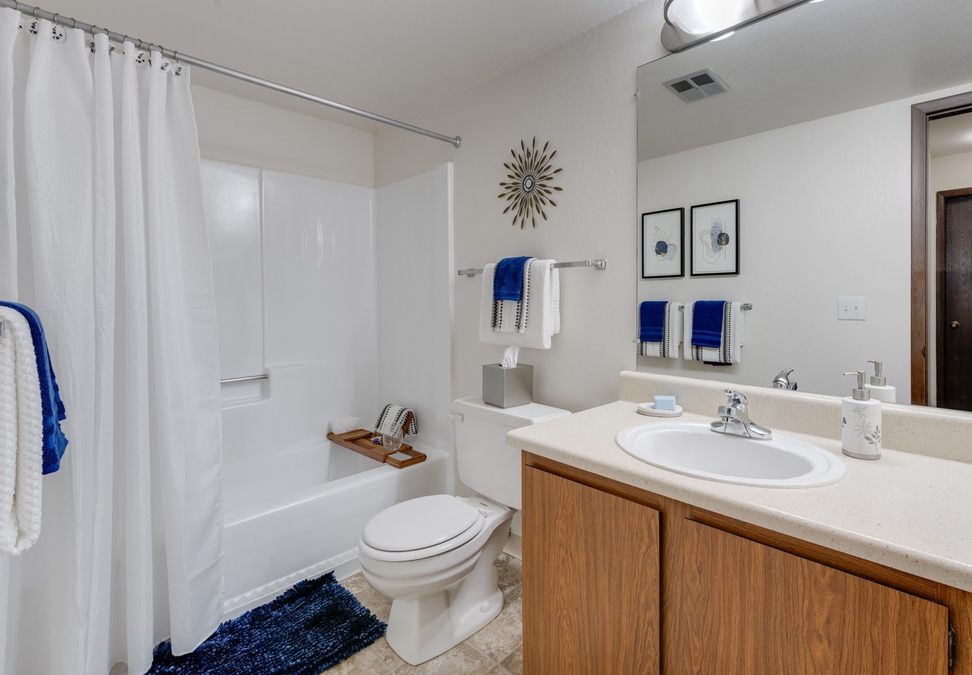 Willow Creek Apartments Image 9