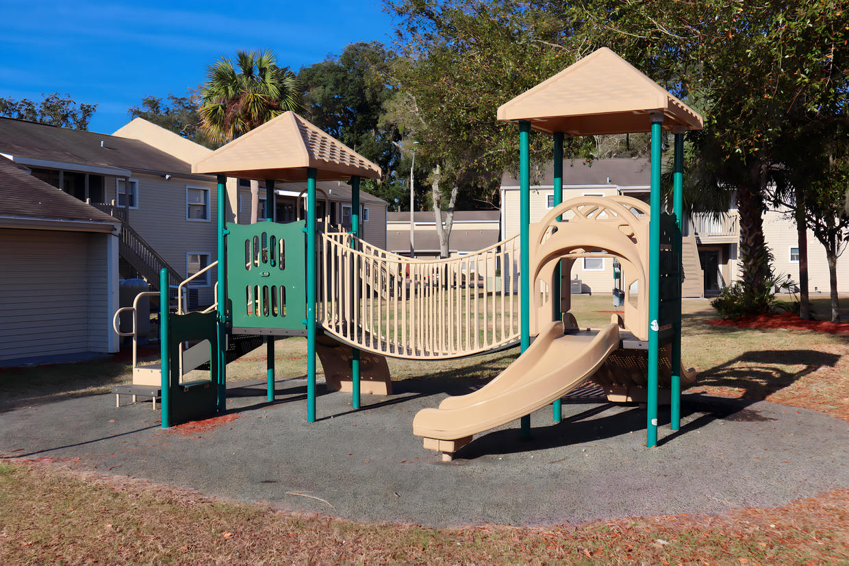 Creekwood Apartments Image 18