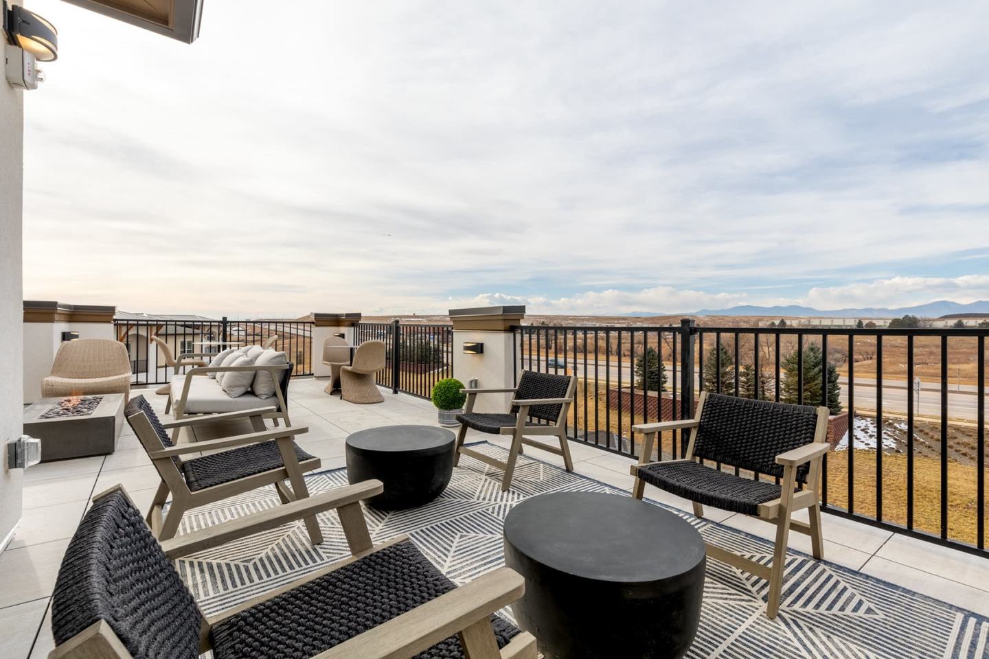 Destination at Arista Apartments Image 5