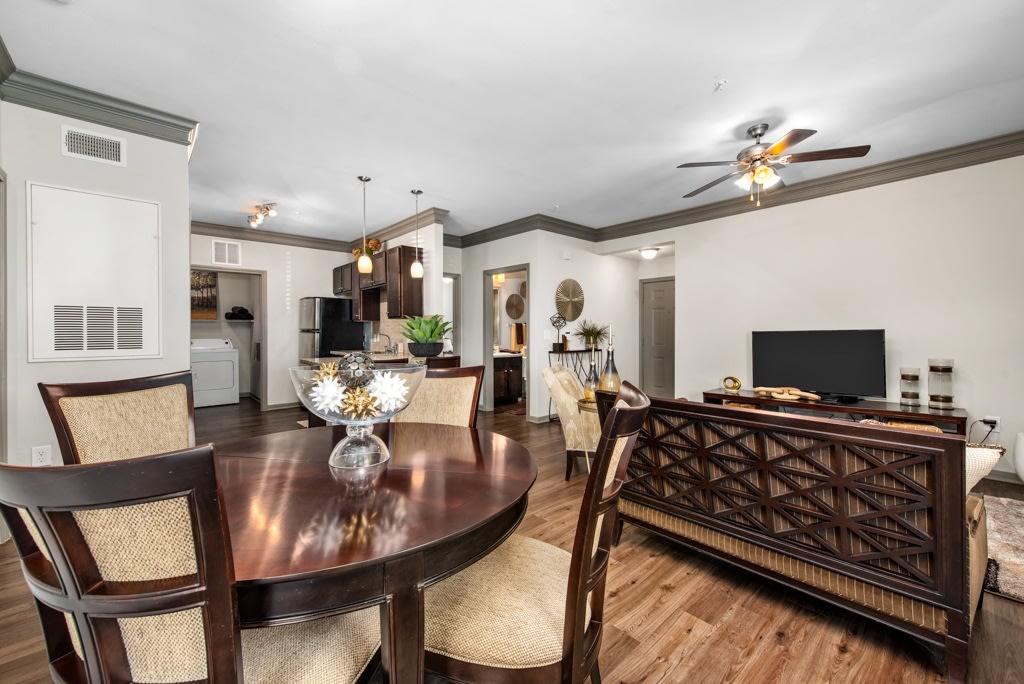 Avenues at Tuscan Lakes Image 35