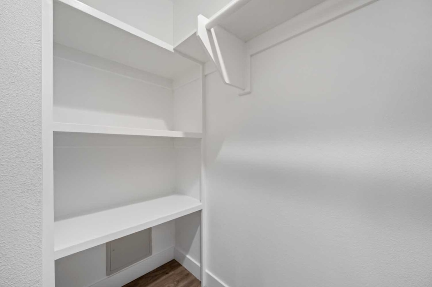 Los Robles Apartments Image 31