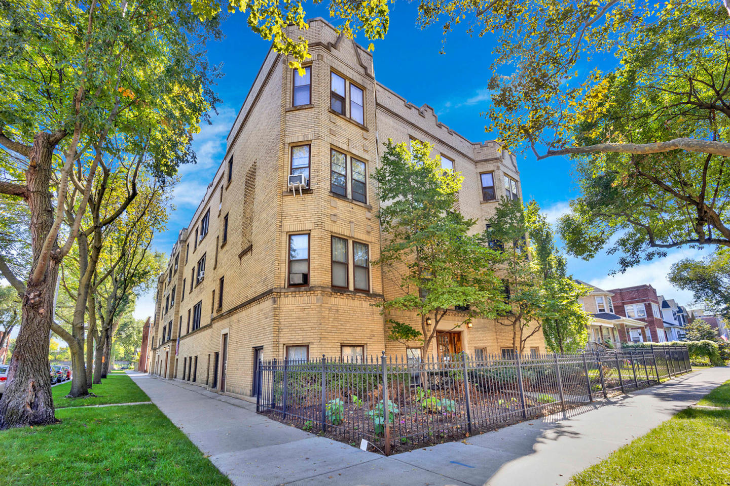 5073 N Wolcott Ave Image 5