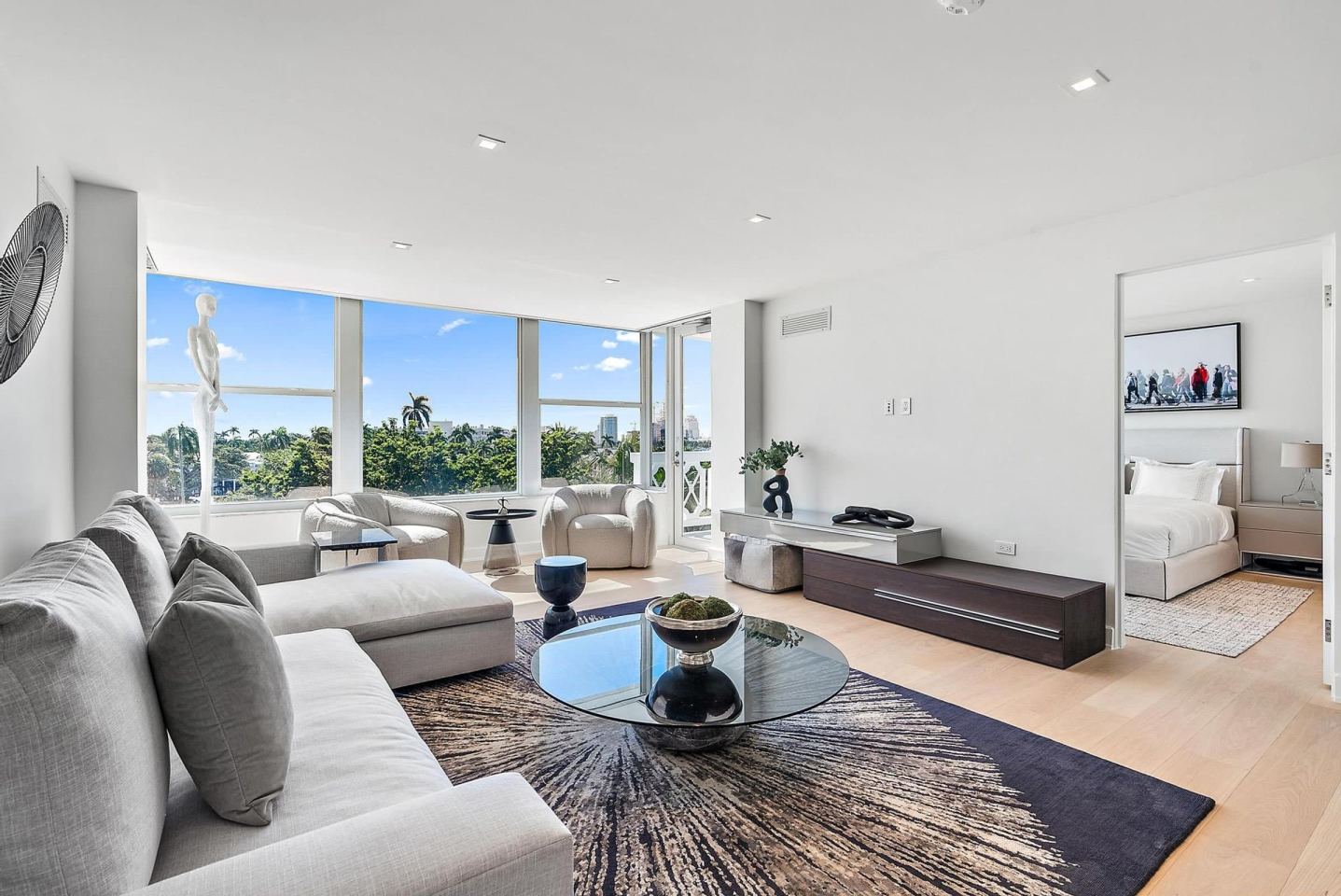 333 Sunset Ave. Image 3