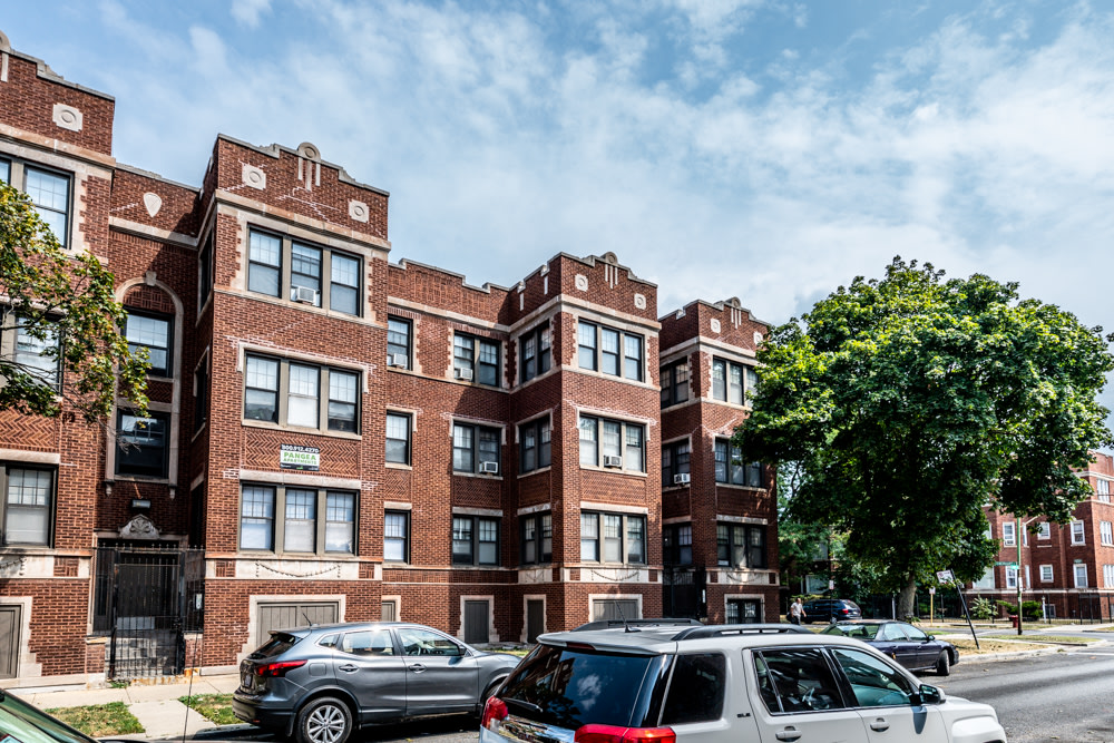 7956 S Eberhart Ave Image 8