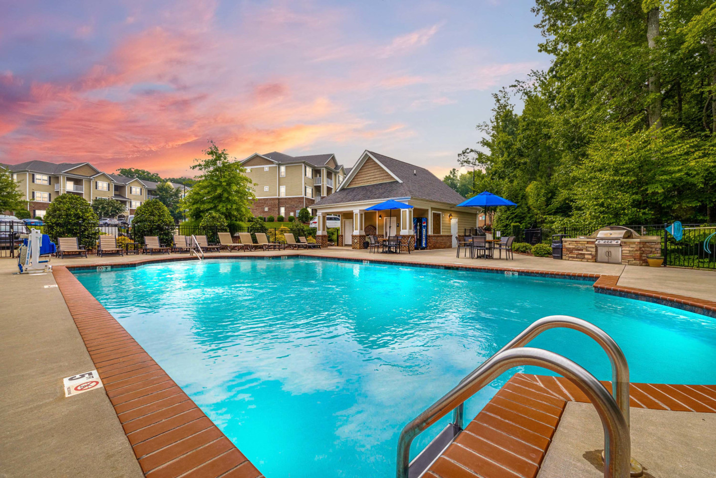 Alexander Pointe Image 1