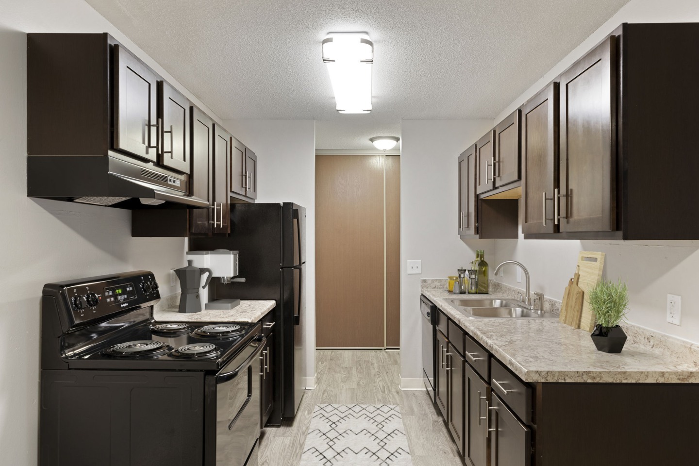 Bradley House Apartments Image 9