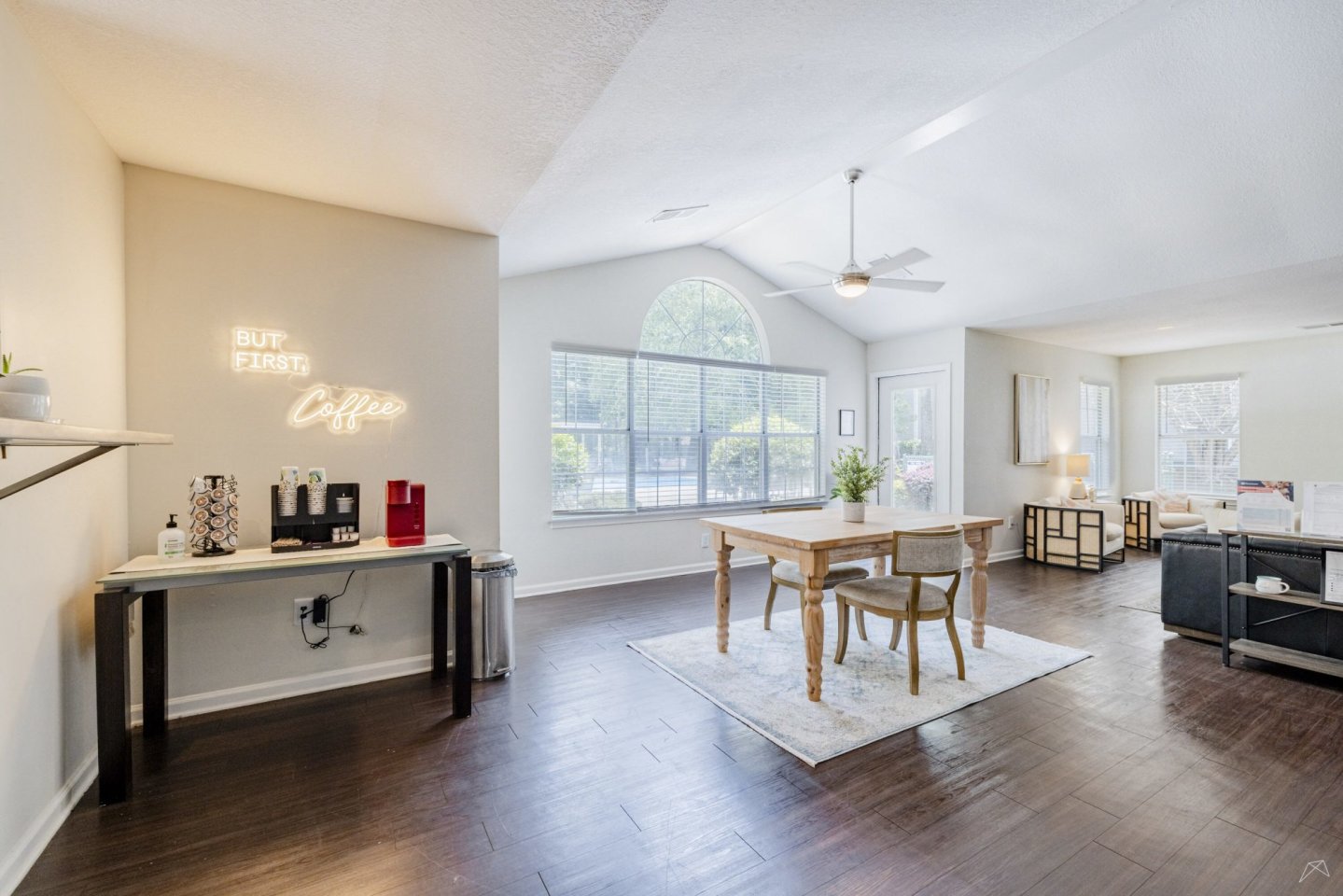 Georgetown Luxury Townhomes Image 25