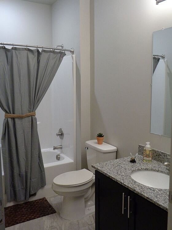 Phillips Luxury Apartments Image 3