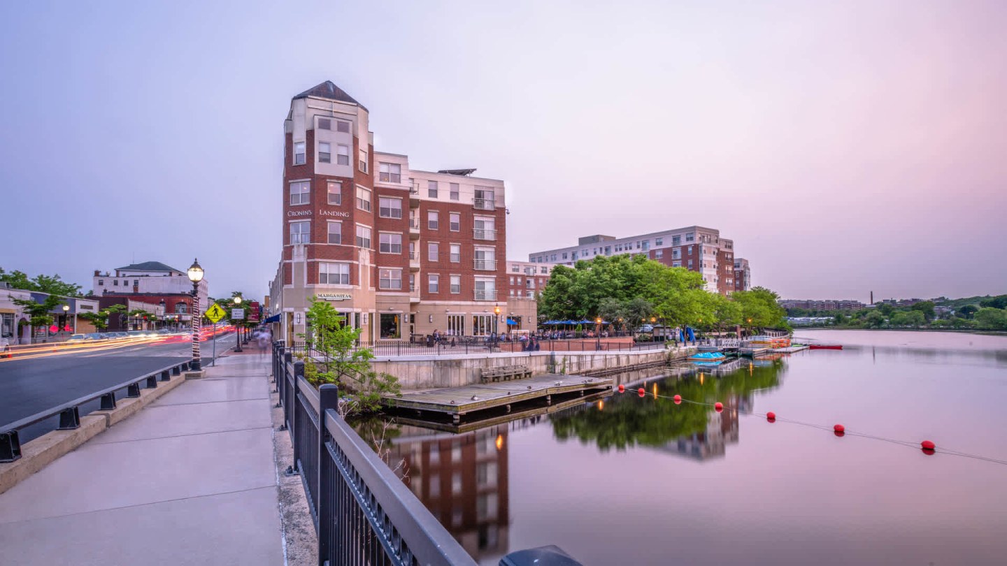 Cronin's Landing Image 14