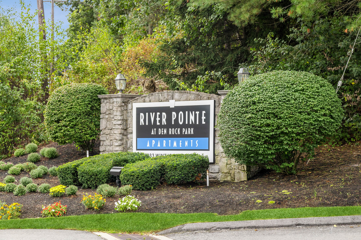 River Pointe at Den Rock Apartments Image 18
