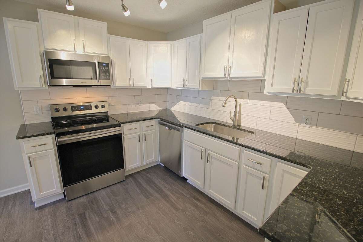 Viceroy Apartments Image 1