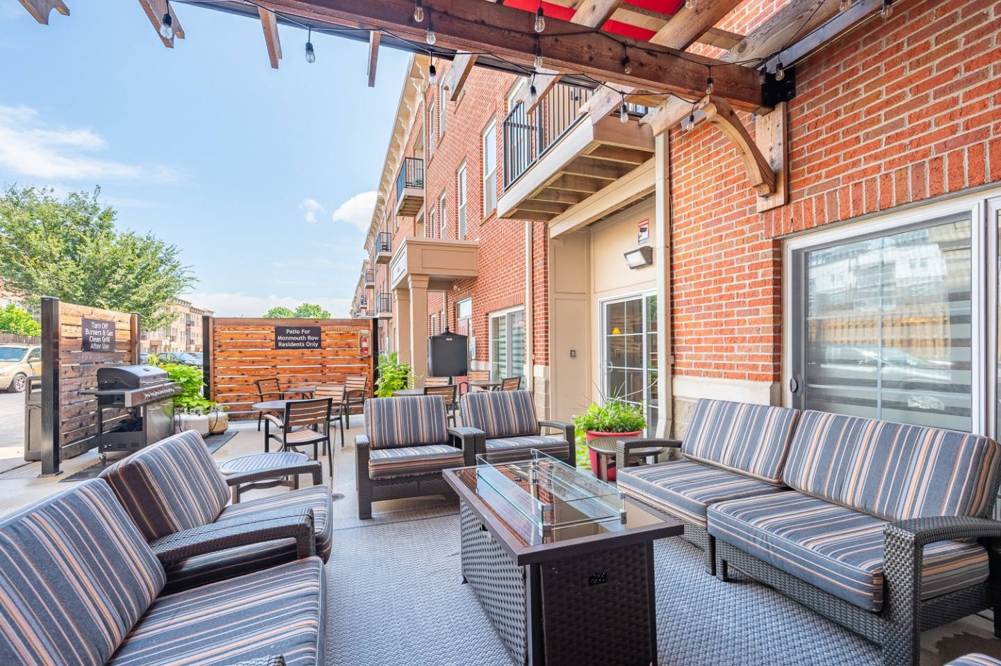 Monmouth Row Apartments Image 25