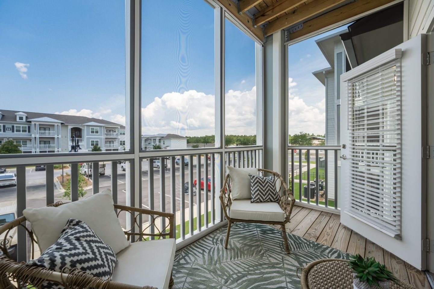 Infinity Hammock Bay Image 31