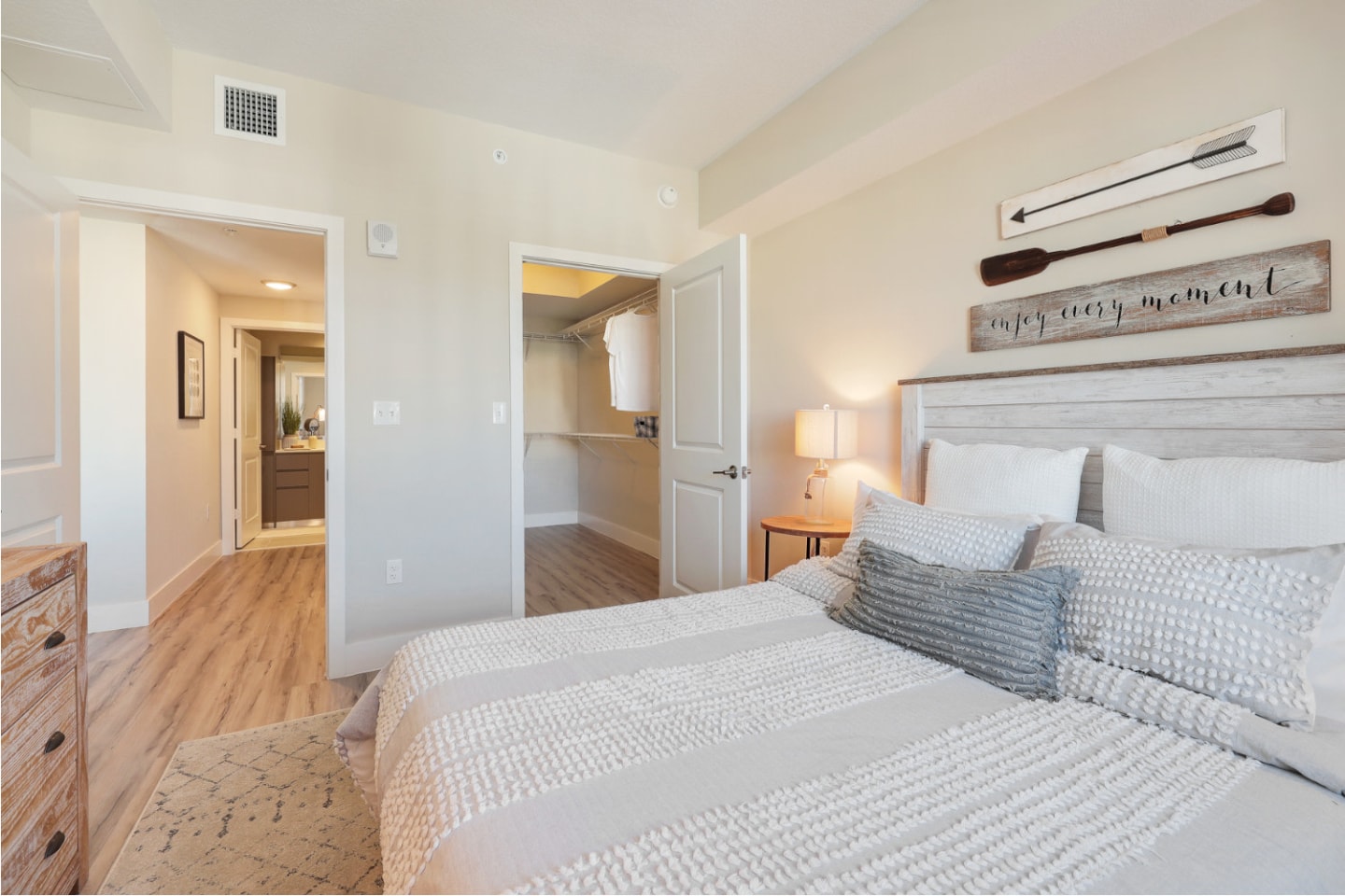 Pacifica Image 12