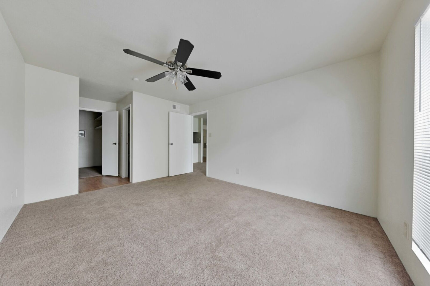 Inwood Grove Image 14