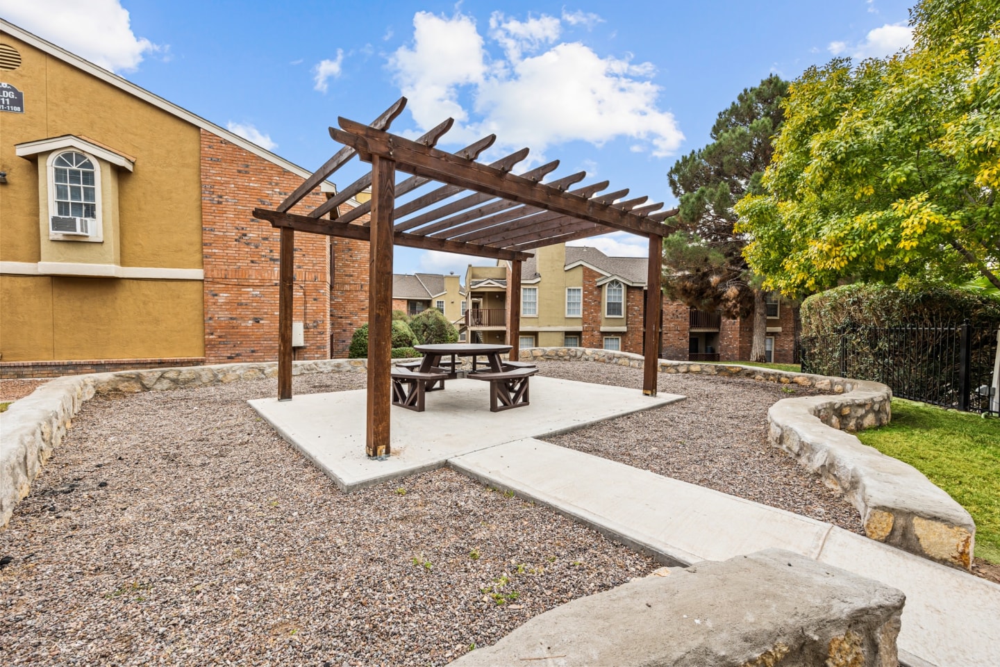 Spring Park Image 32