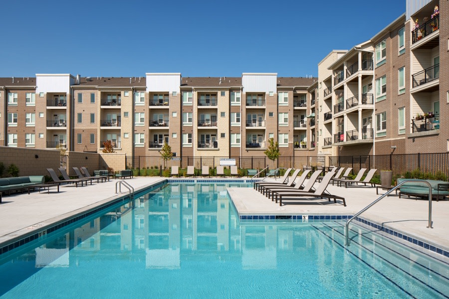 Broadmoor at River's Edge Image 1