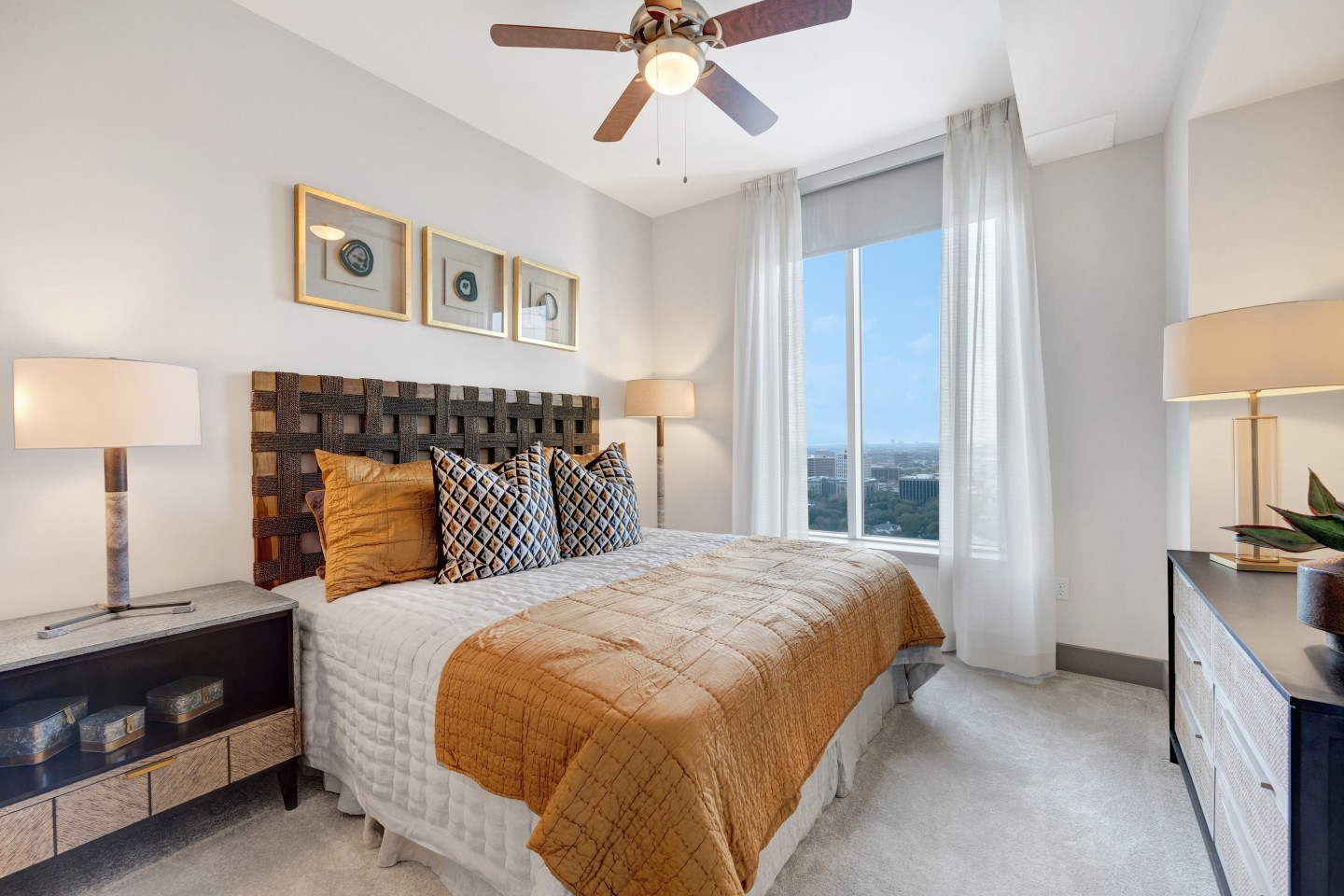 Hanover Post Oak Image 1