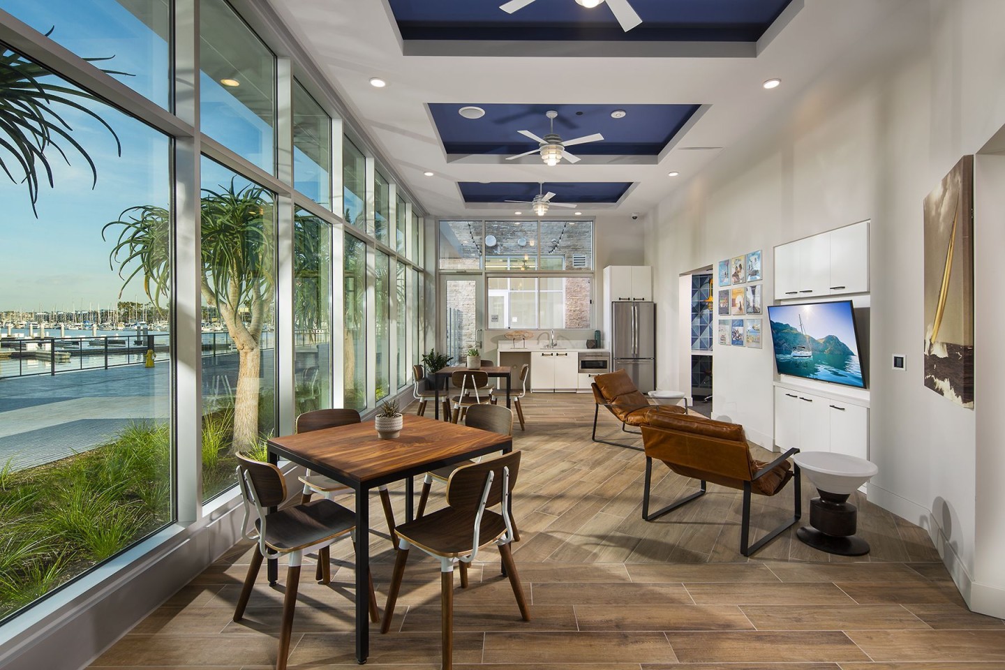 Neptune Marina Apartments Image 25