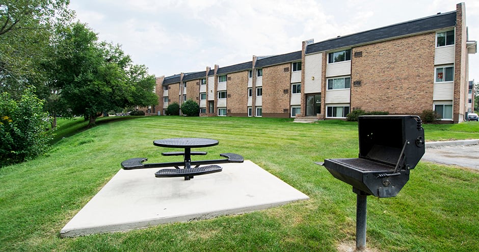 Prentiss Creek at Downers Grove Image 1