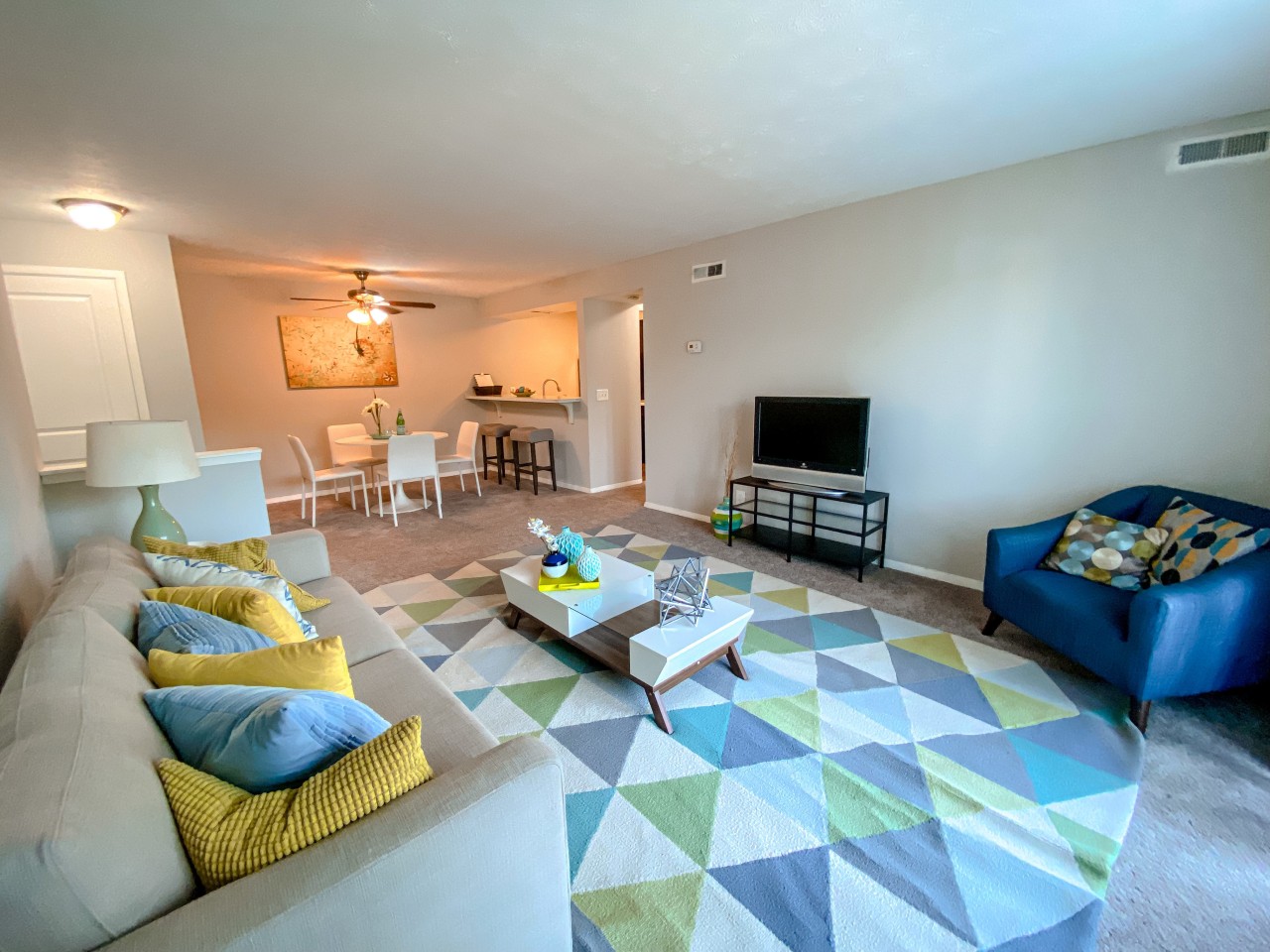 Camelot East Apartments Image 3
