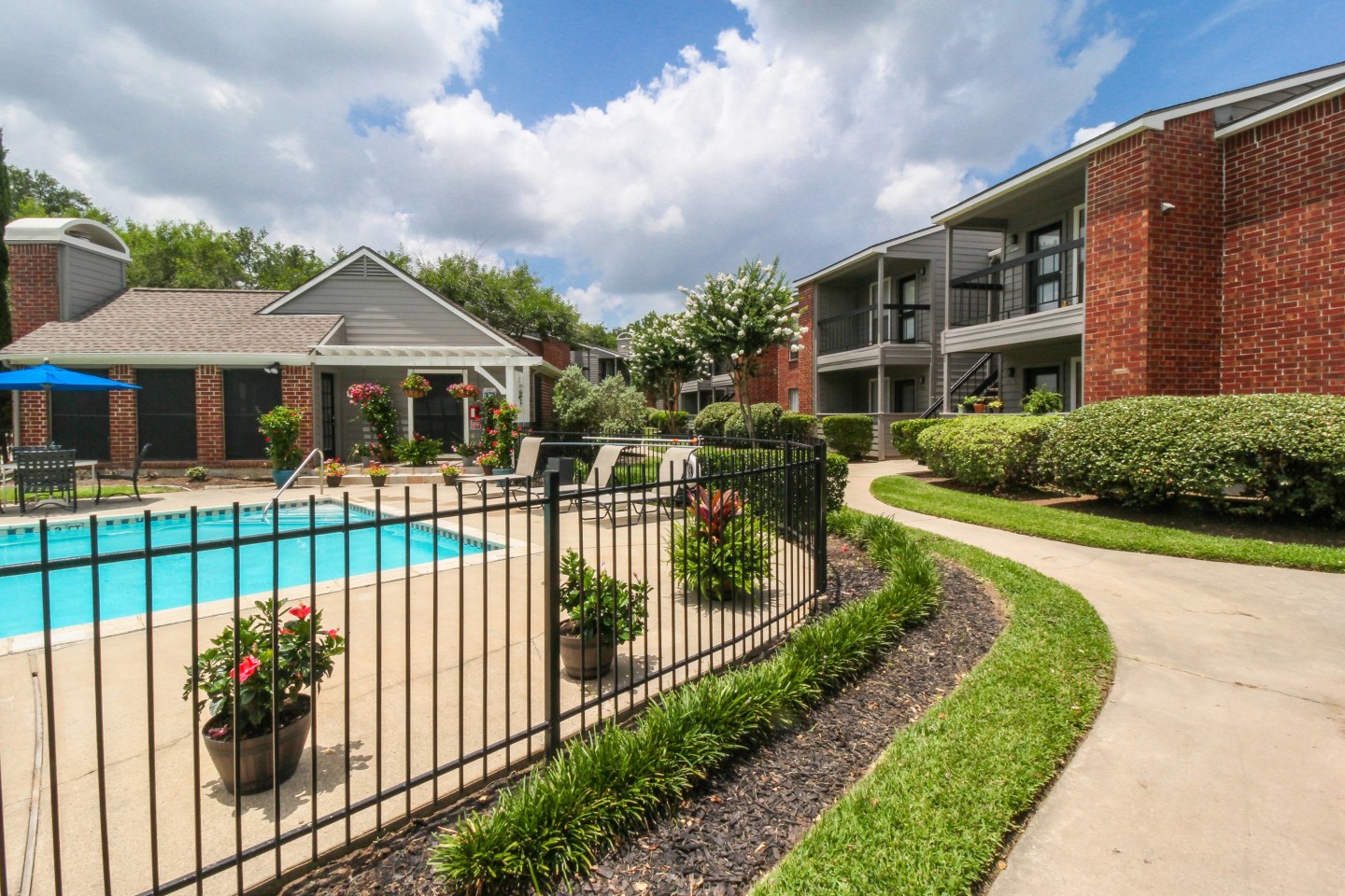 Hickory Hill Image 5