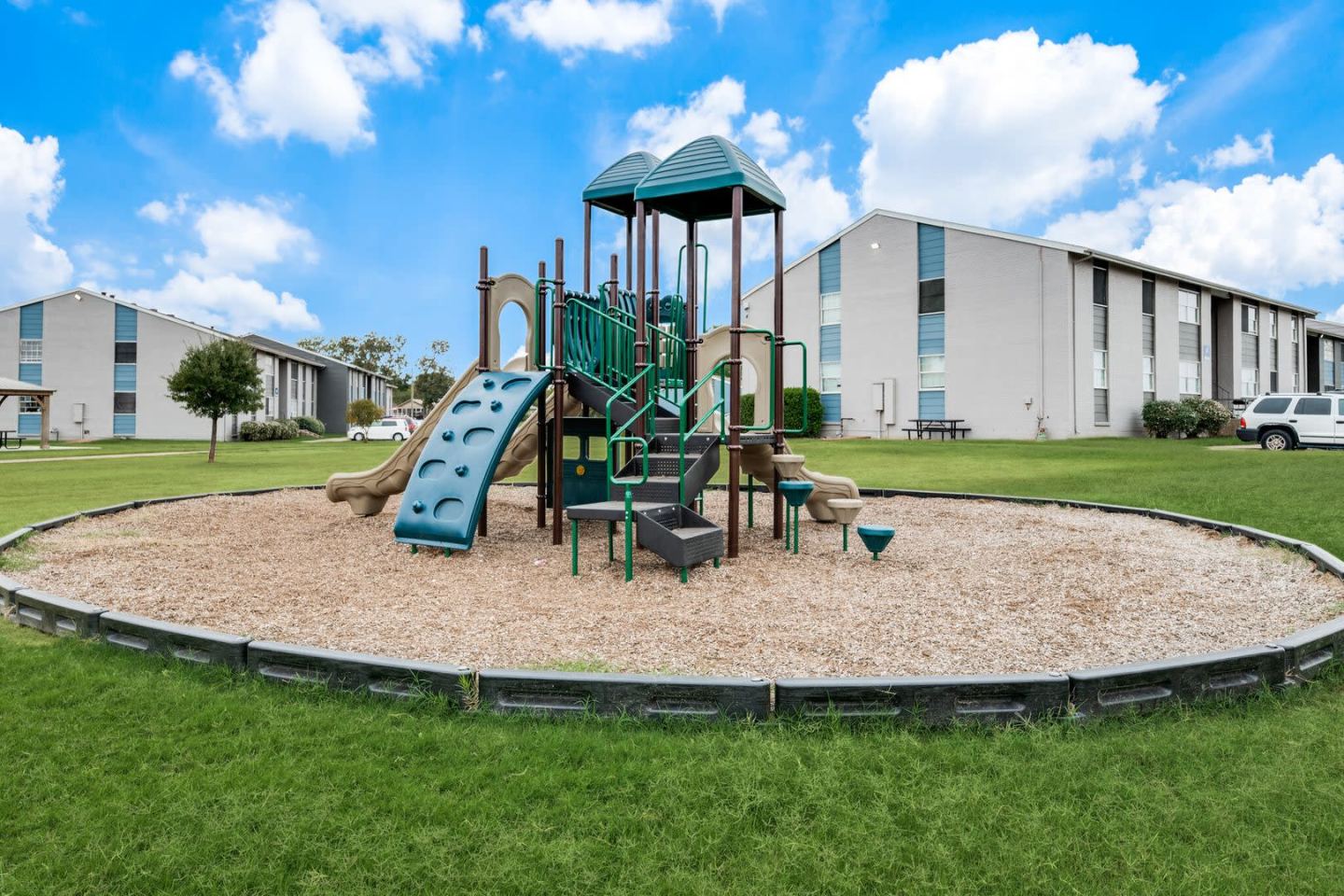 Sky Landing Apartments Image 15