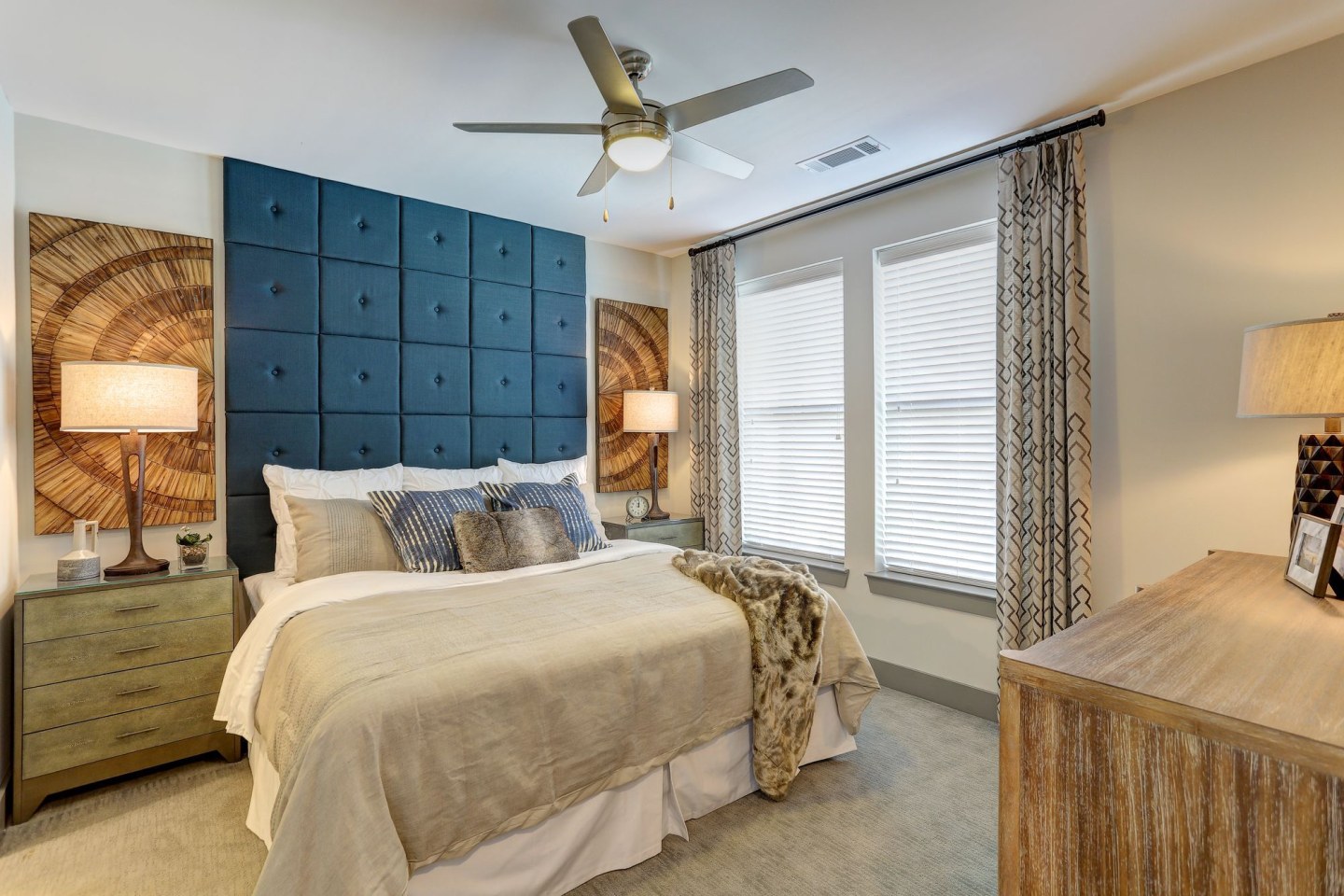 The Sawyer at One Bellevue Place Image 7