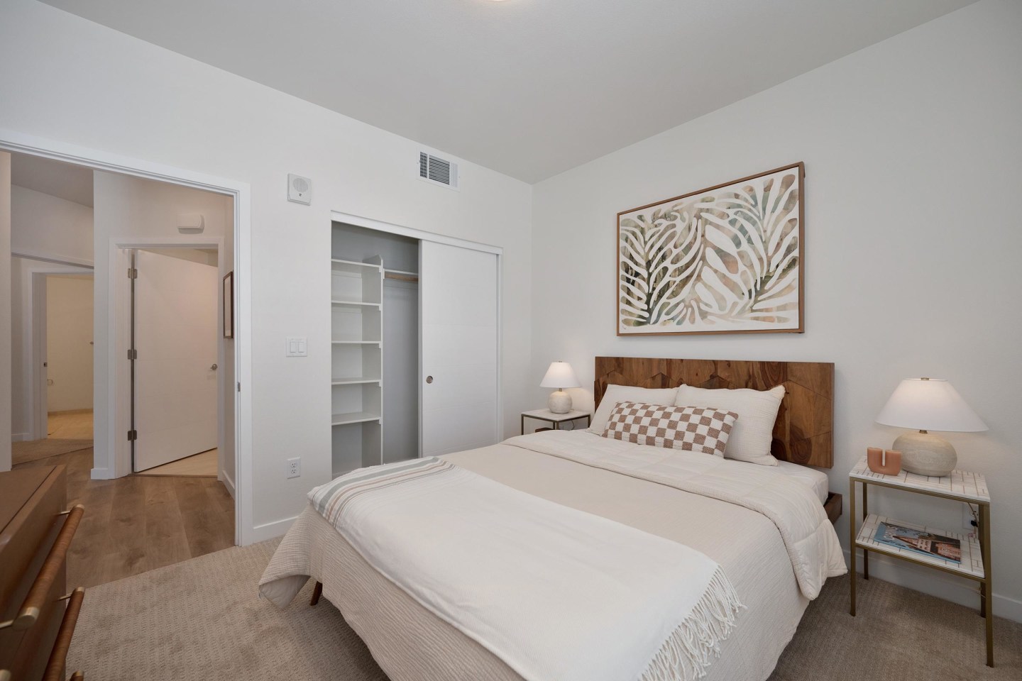 Halcyon Apartments Image 120