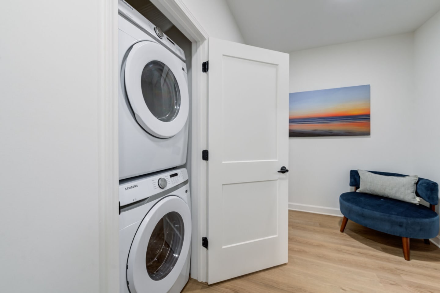 Taryn at 401 Image 28