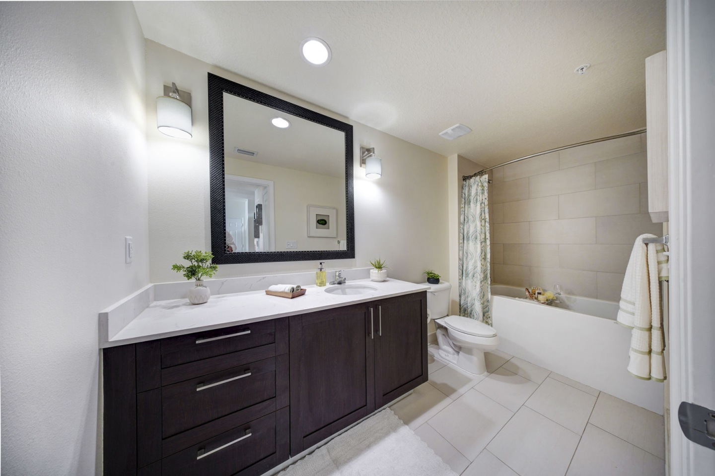 Solle Davie Luxury Apartments Image 11