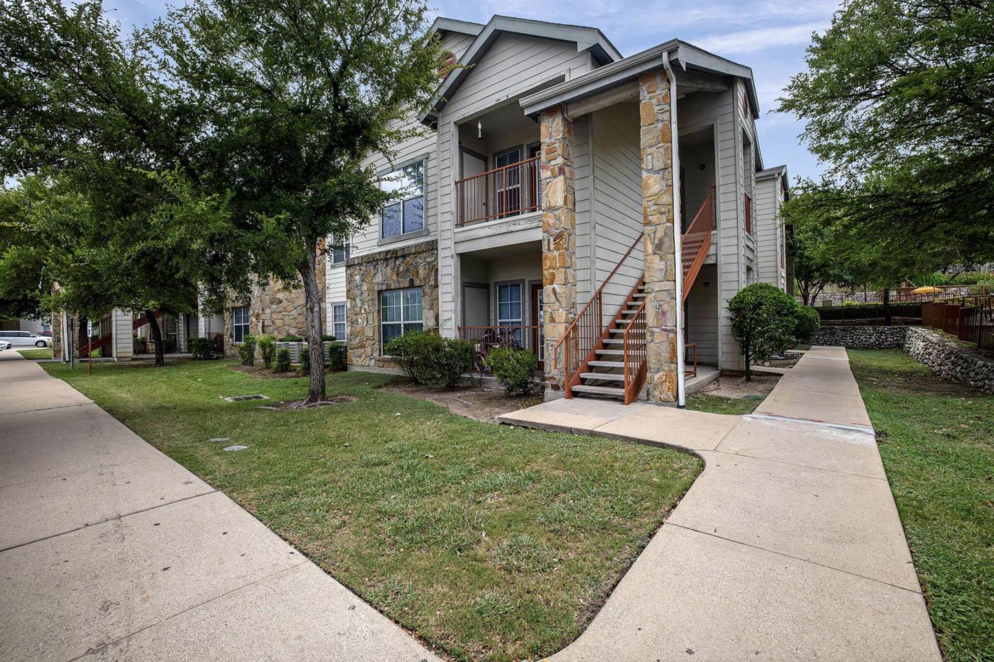 Eastside at 2201 Image 4